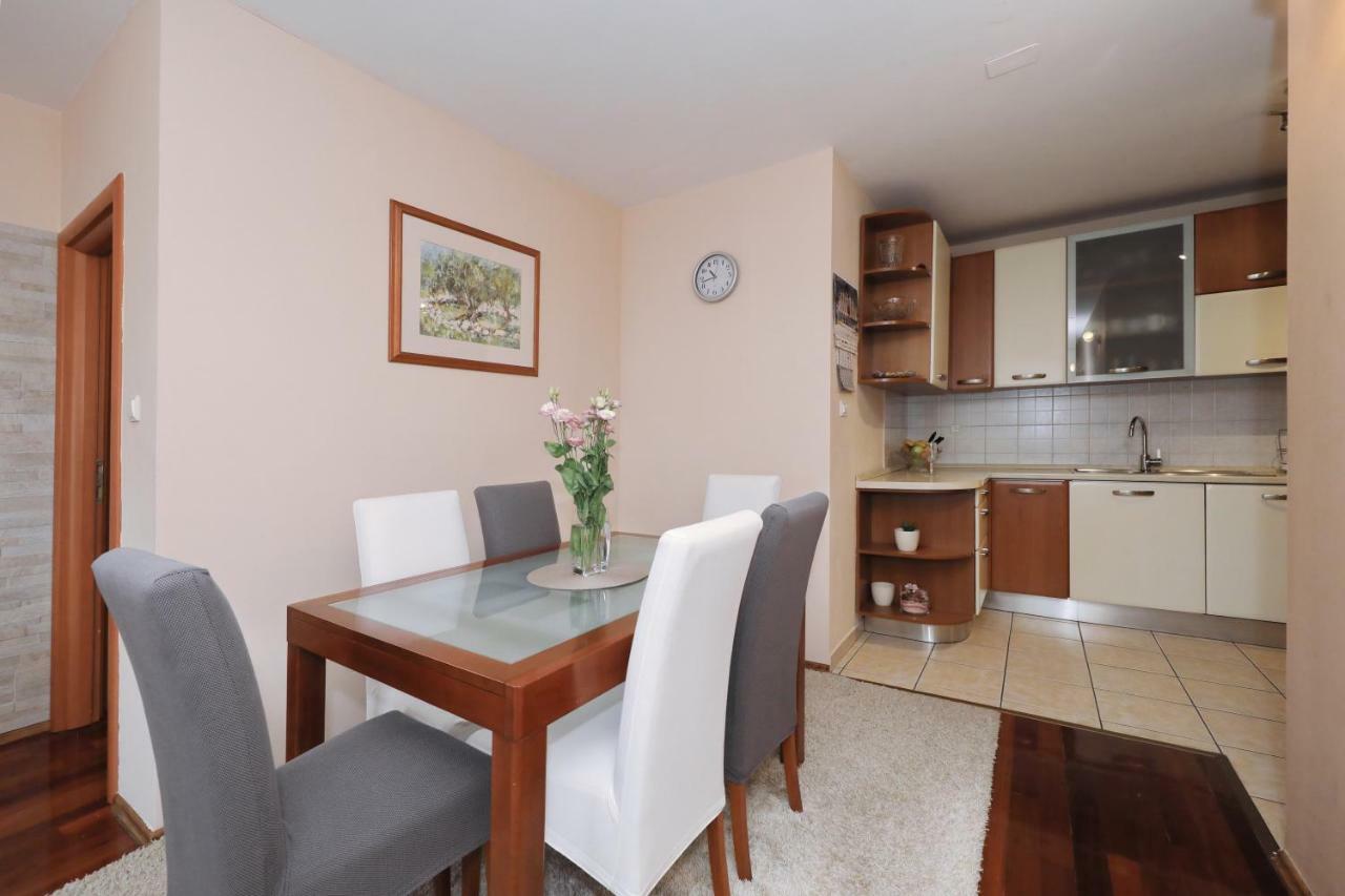 Apartment Toni Zara Esterno foto