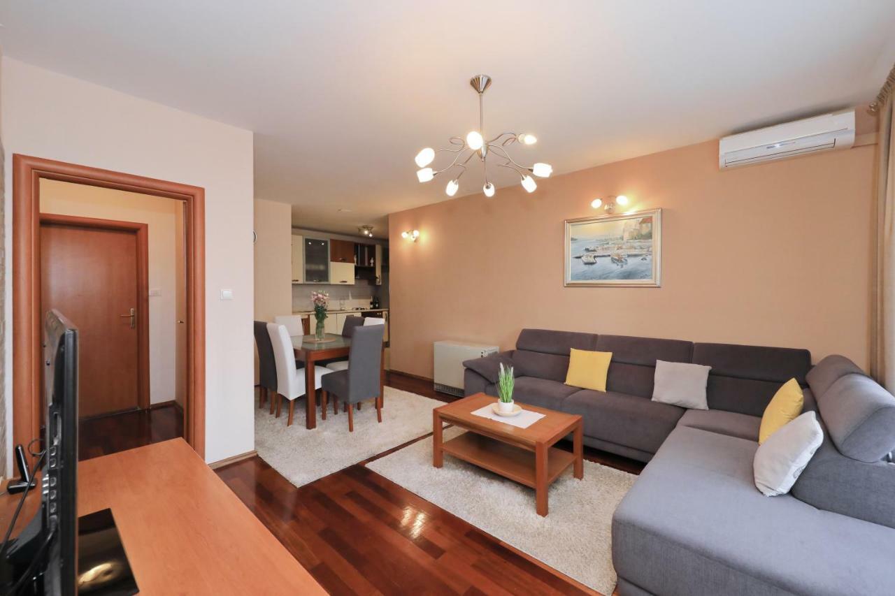 Apartment Toni Zara Esterno foto