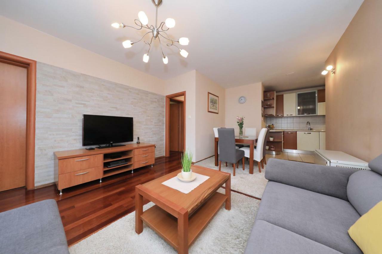Apartment Toni Zara Esterno foto